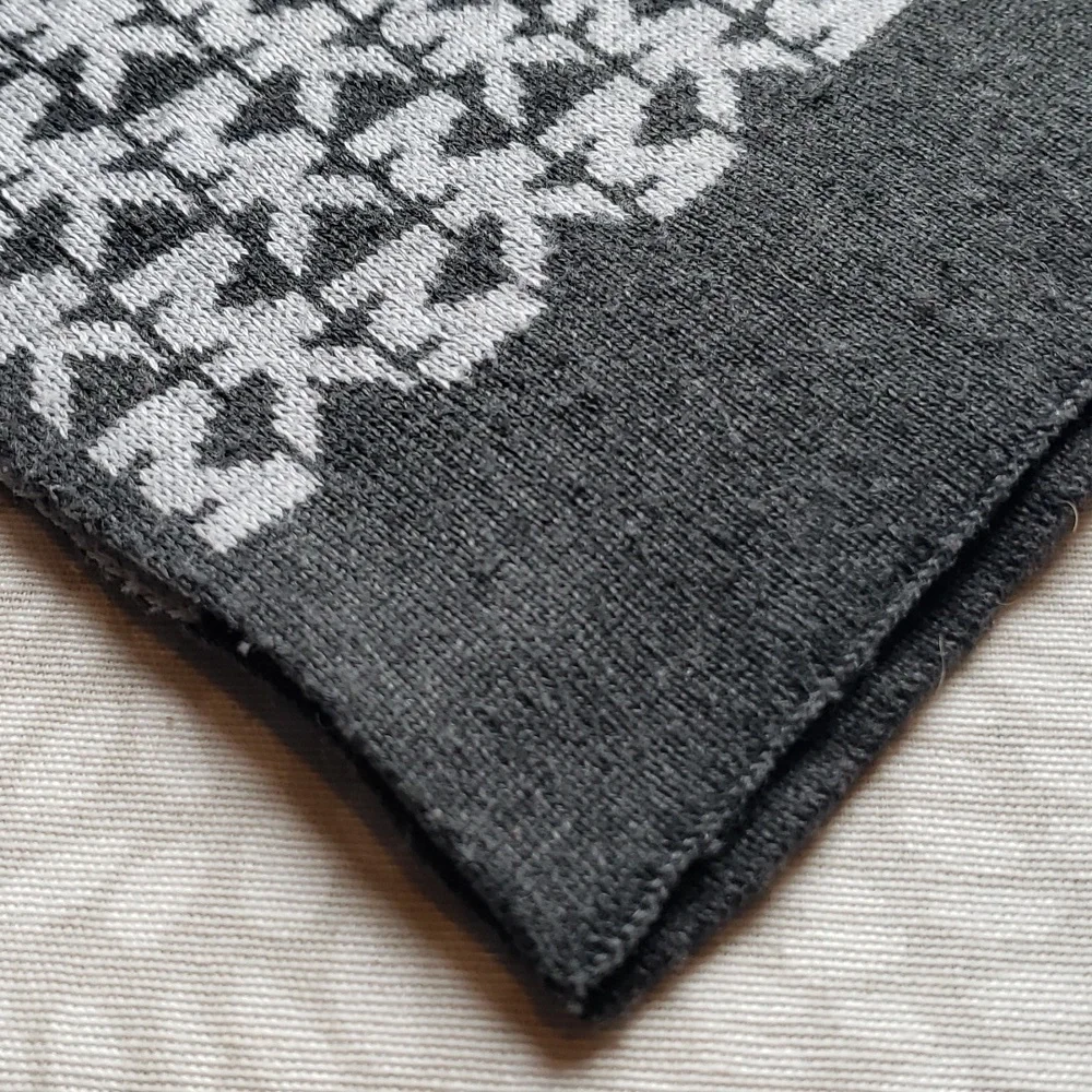 Michael Kors Signature Gray Scarf - Picture 7 of 7